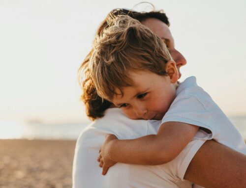 Come crescere un figlio felice: istruzioni per genitori
